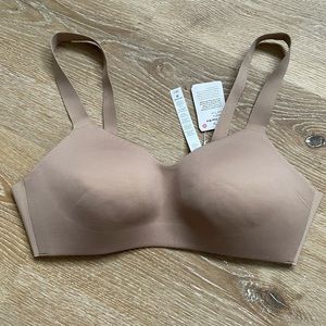 Lululemon bra 36C